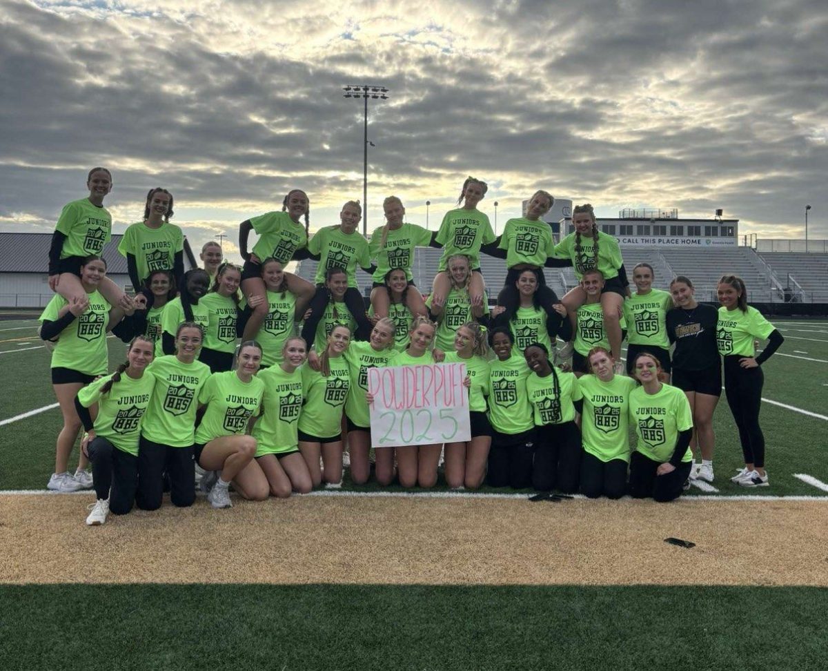 Third Annual Powderpuff Championship: Juniors take the Trophy
